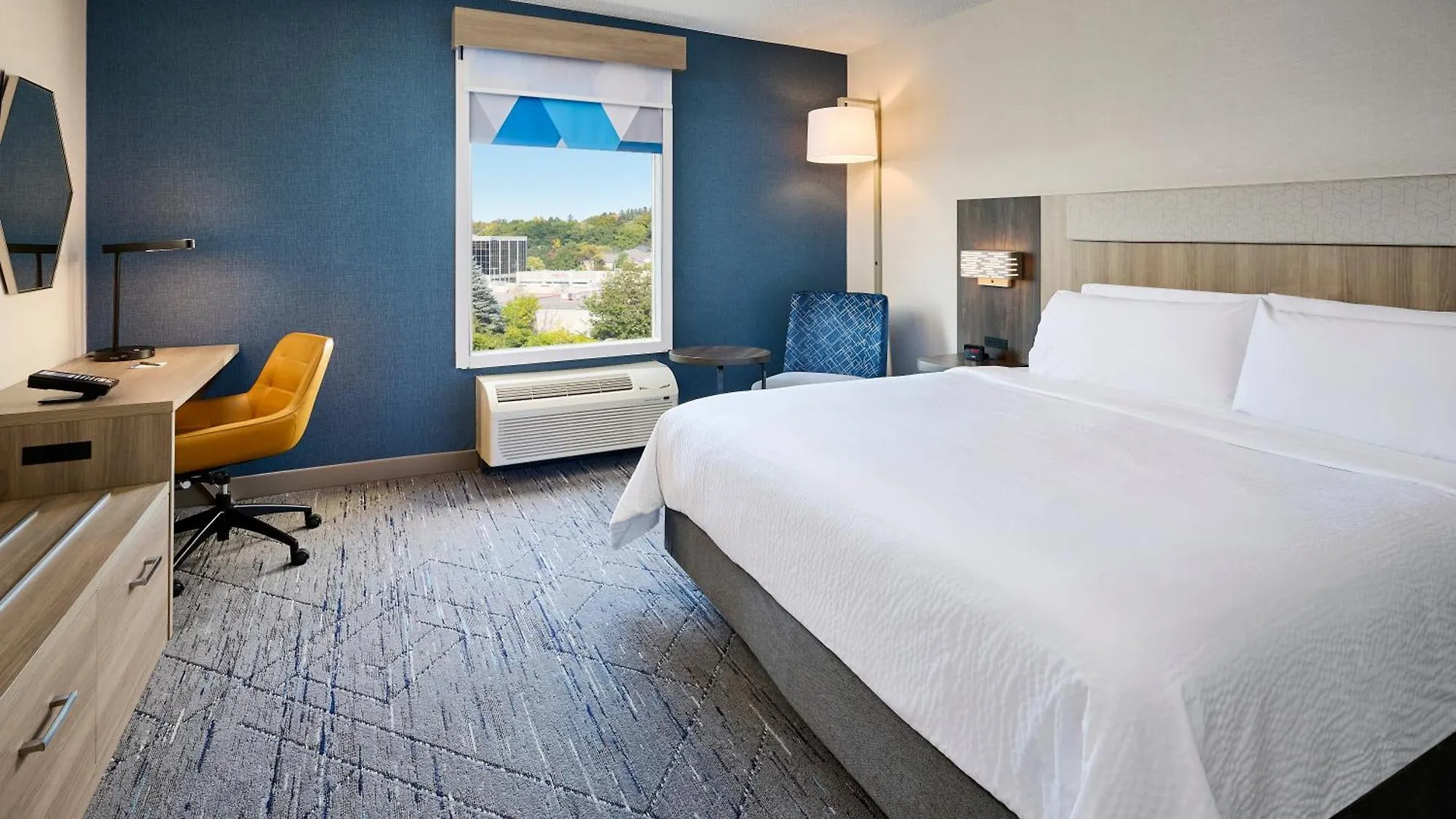 Holiday Inn Express & Suites Kitchener Southeast By Ihg