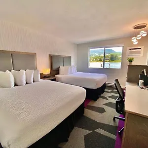 https://royal-reach-motel-marina.richmond-hotels.com