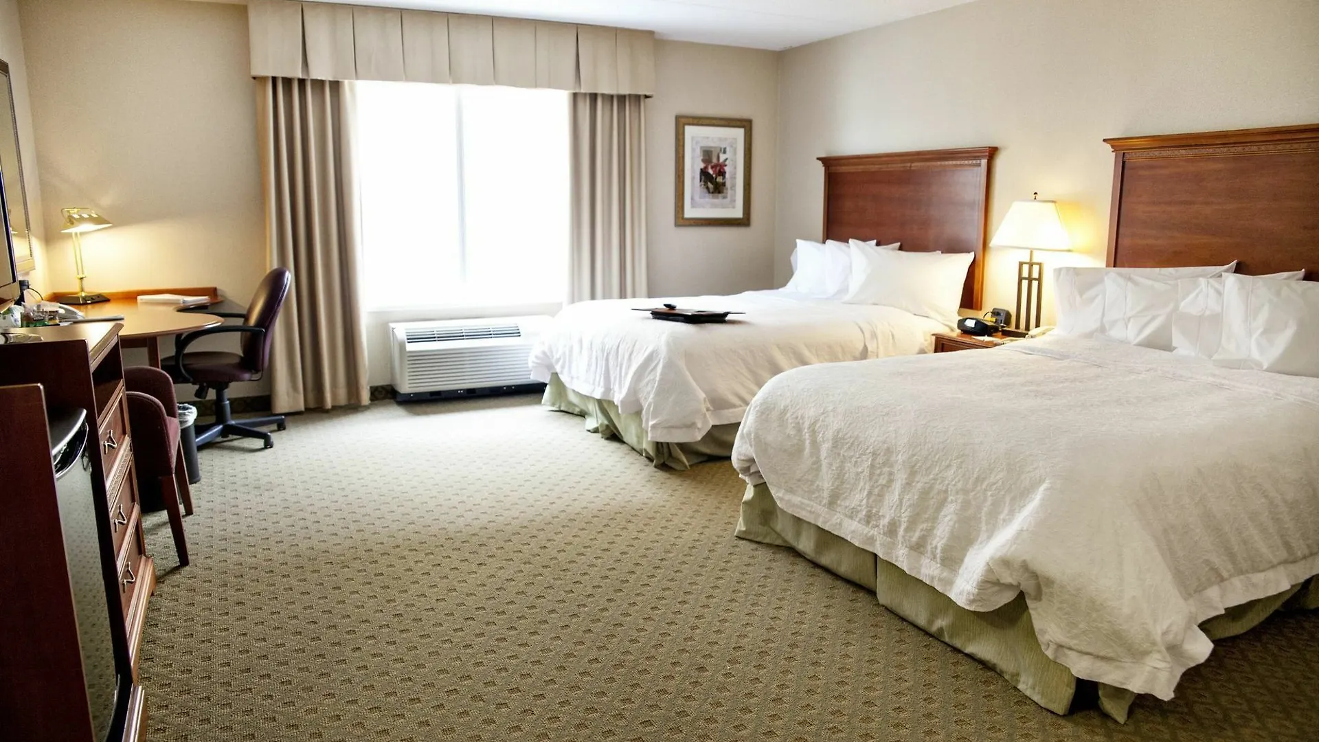 Holiday Inn Express & Suites Kitchener Southeast By Ihg Hotel